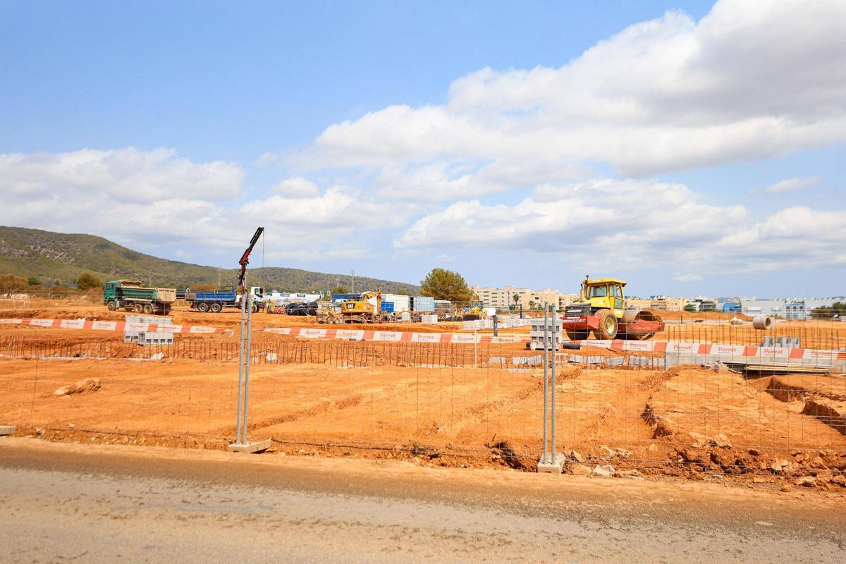 Aquí están todas las fotos de las obras del futuro estadio de Es Putxet