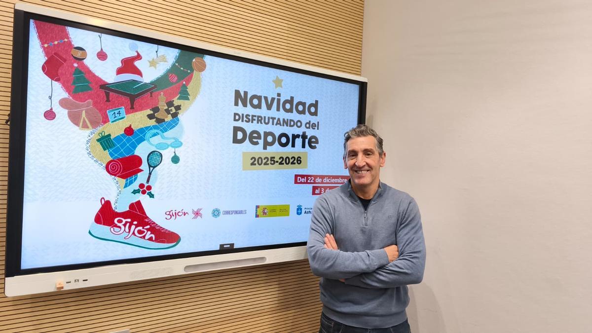 El concejal de Deportes de Gijón, Jorge Pañeda, durante la presentación de la nueva edición de las Vacaciones Deportivas de Navidad