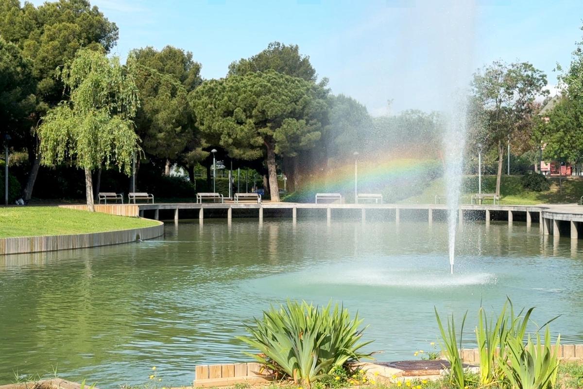 El parque de la Solidaridad del Prat de Llobregat, uno de los refugios climáticos del AMB para el verano de 2025.