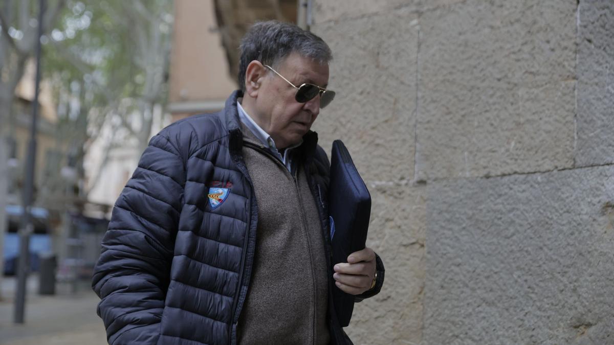 El presidente de la Federación de Patinaje de Balears, Sebastián Rico Pons, ayer en la Audiencia.