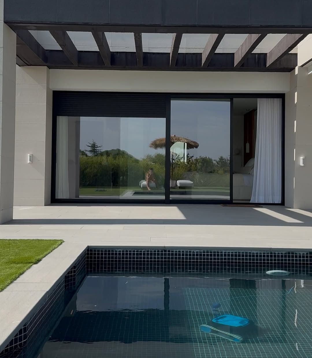 La decoración y estilo de la casa de Abraham Mateo