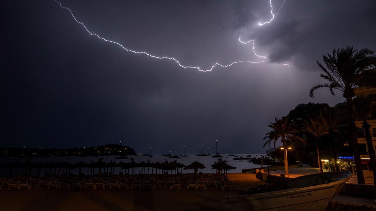 Gewitter über dem Meer von Mallorca (Archiv).