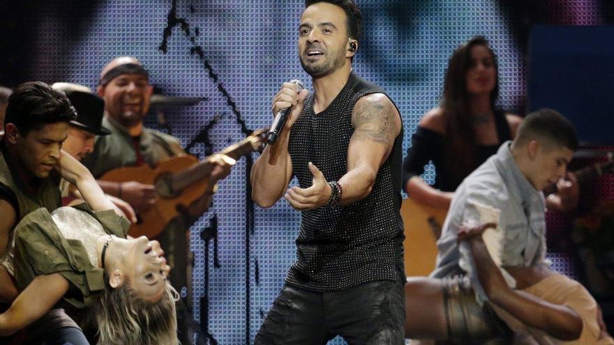 Luis Fonsi actuará en Cabra este verano dentro del programa municipal &#039;Donde brillan las estrellas&#039;