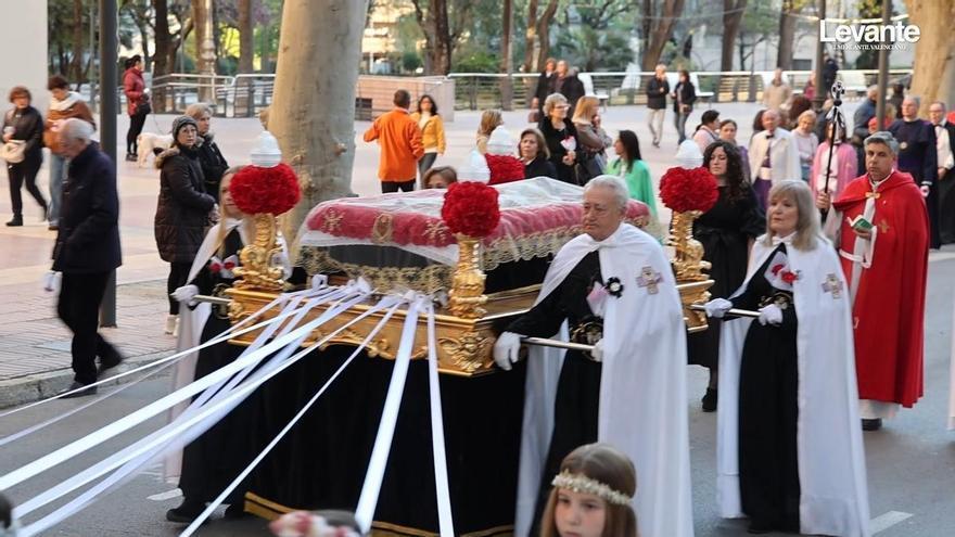 Así ha sido la procesión de "la Camilla" en Xàtiva