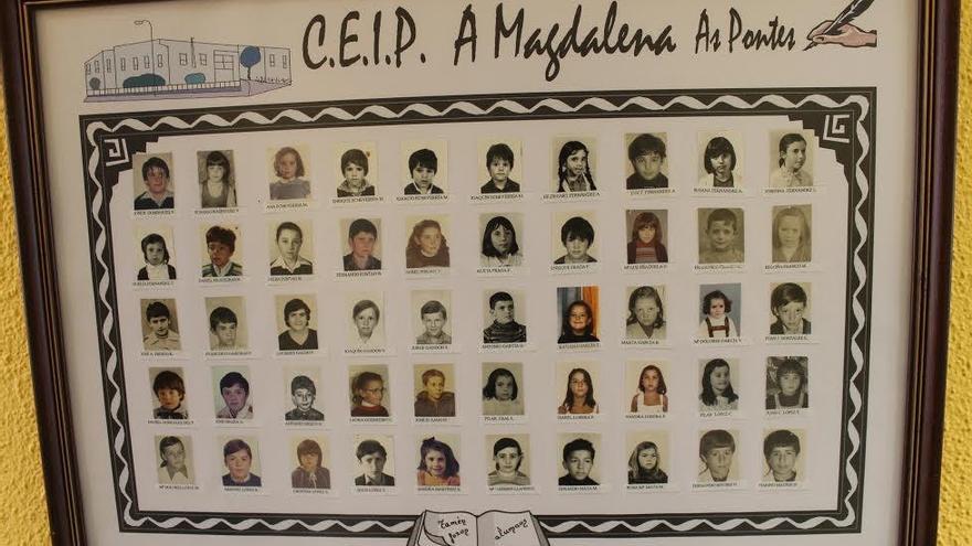 Imagen de la orla de la clase de Ignacio Echeverría en el colegio de As Pontes // Concello As Pontes