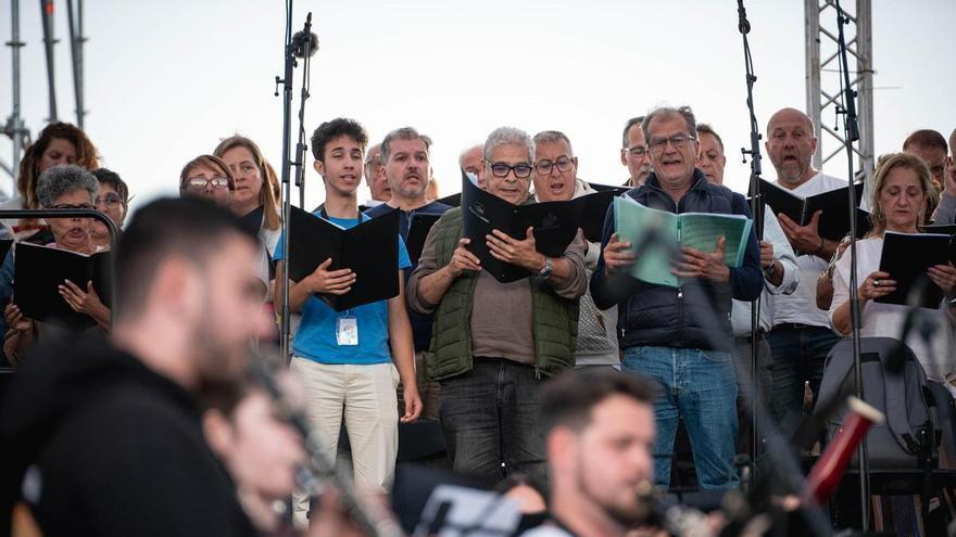 Pope to Highlight Migration Crisis During High-Profile Tenerife Visit