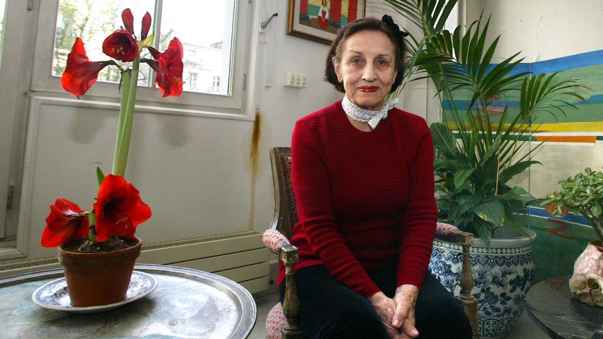 Françoise Gilot en su atelier de París, en 2004.