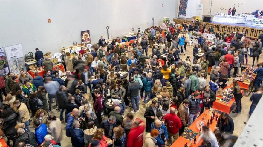 Más de 700 personas disfrutaron de la oferta del festival rural ‘Mercados en Ruta’. | SERVICIO ESPECIAL