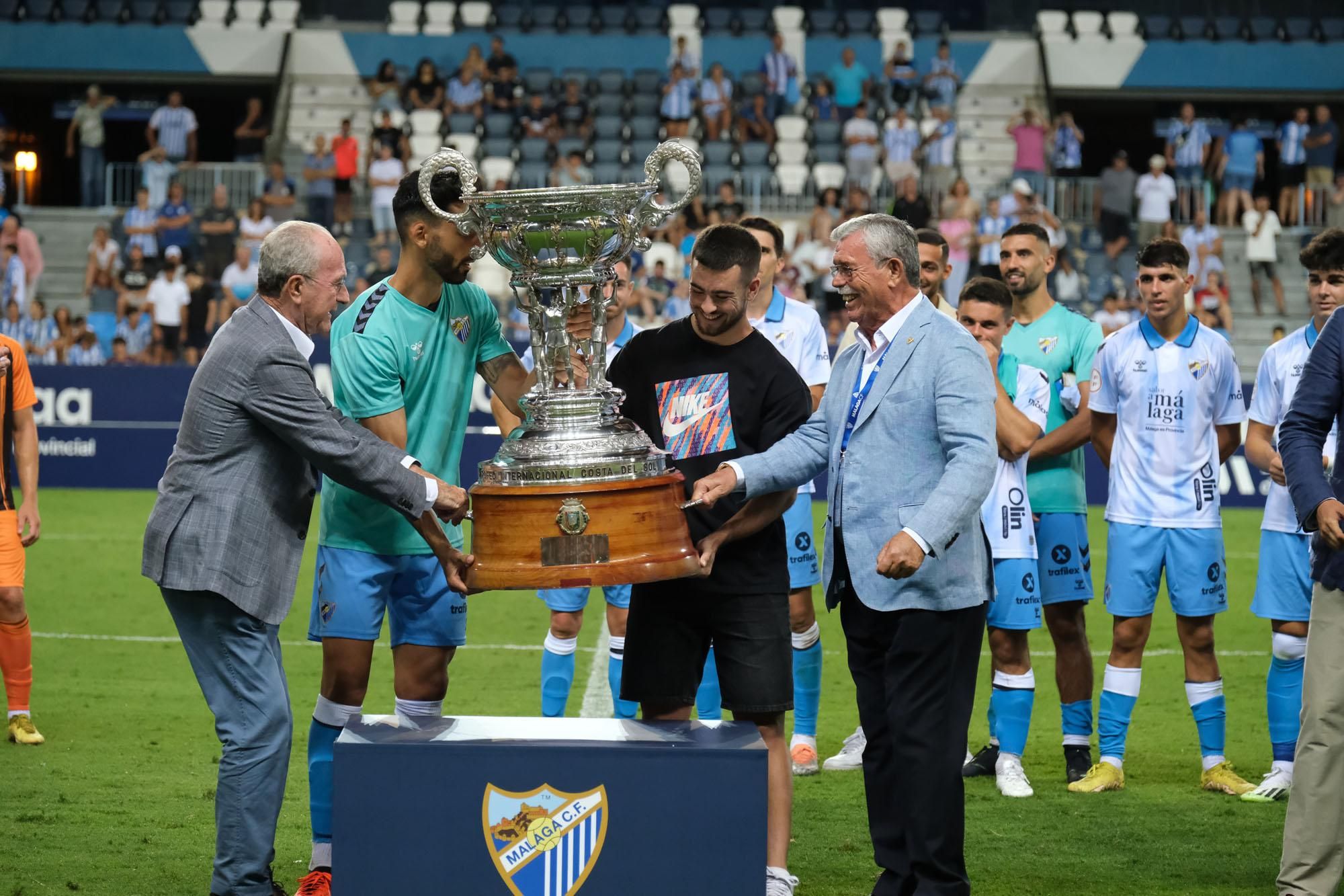 Málaga CF - Antequera CF: el Trofeo Costa del Sol, en imágenes