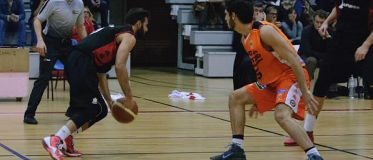 Un codazo a Kastrup deja KO al CB Puerto frente al Valencia Basket