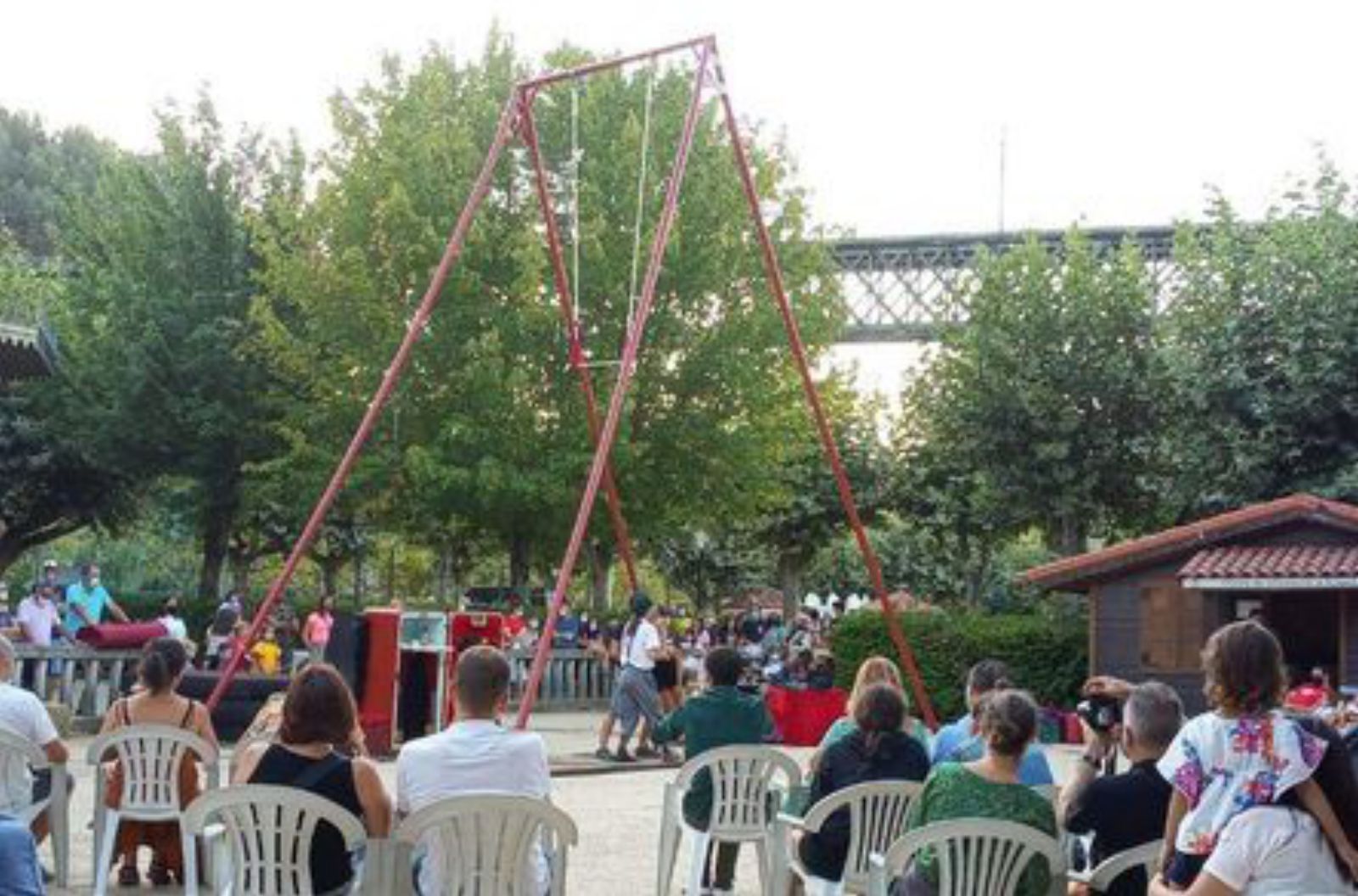 Acrobacias na Alameda Castelao.