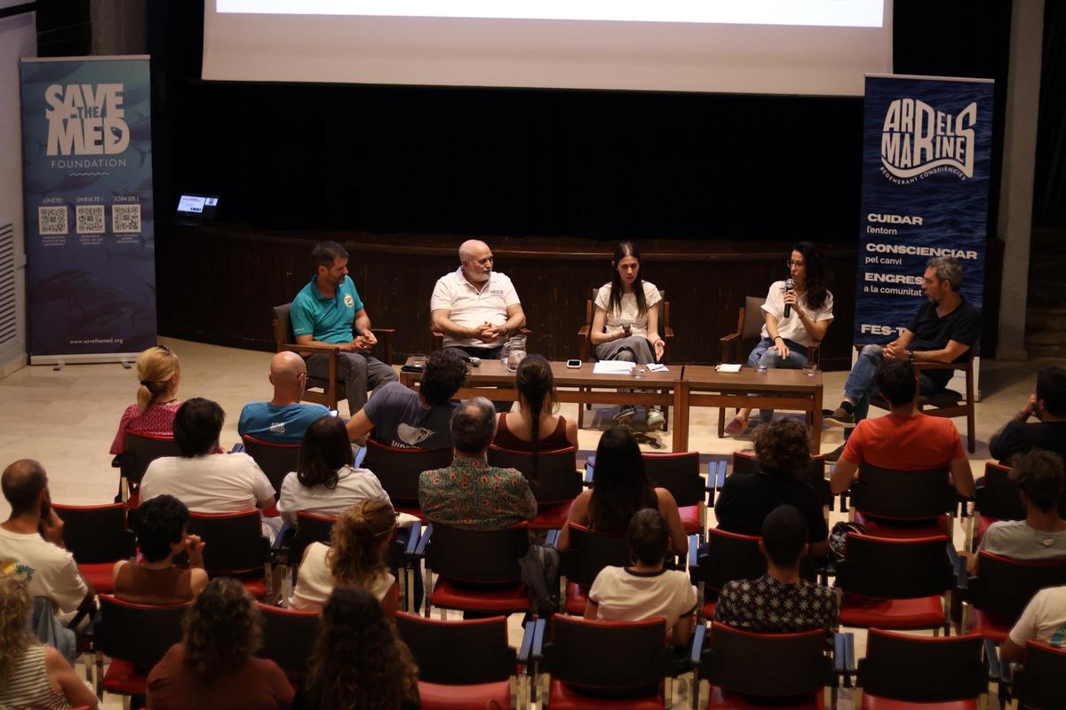 Imagen de uno de los coloquios organizados.