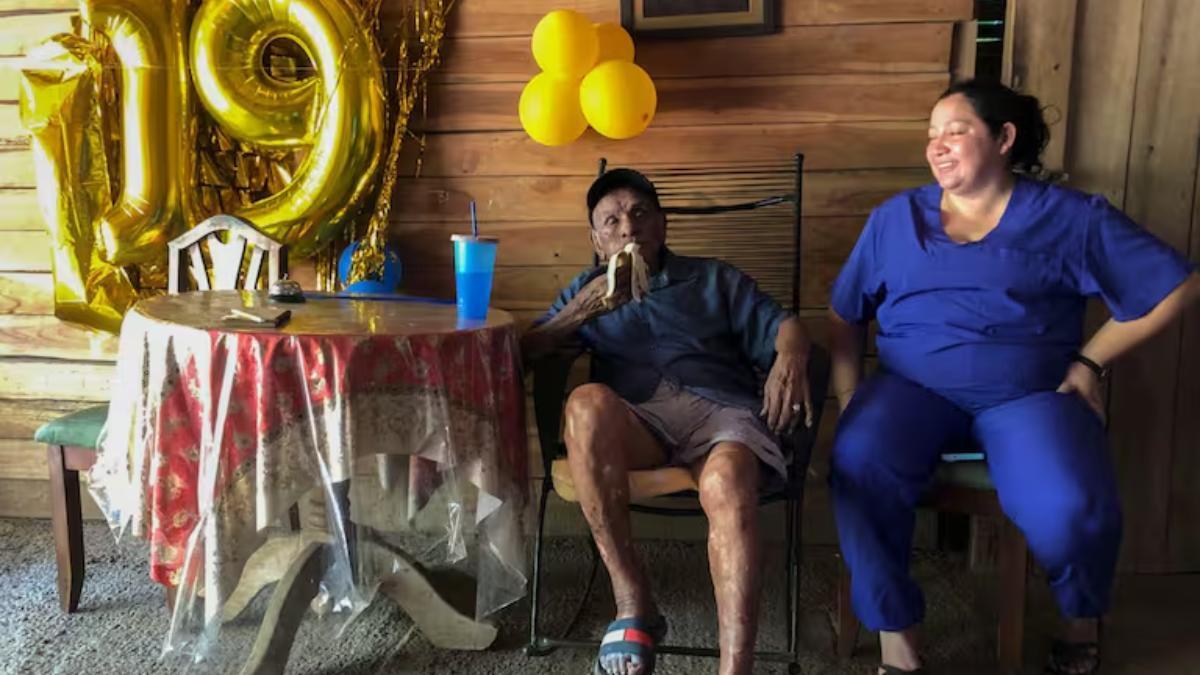 José Flores Flores celebra su 119º aniversario.