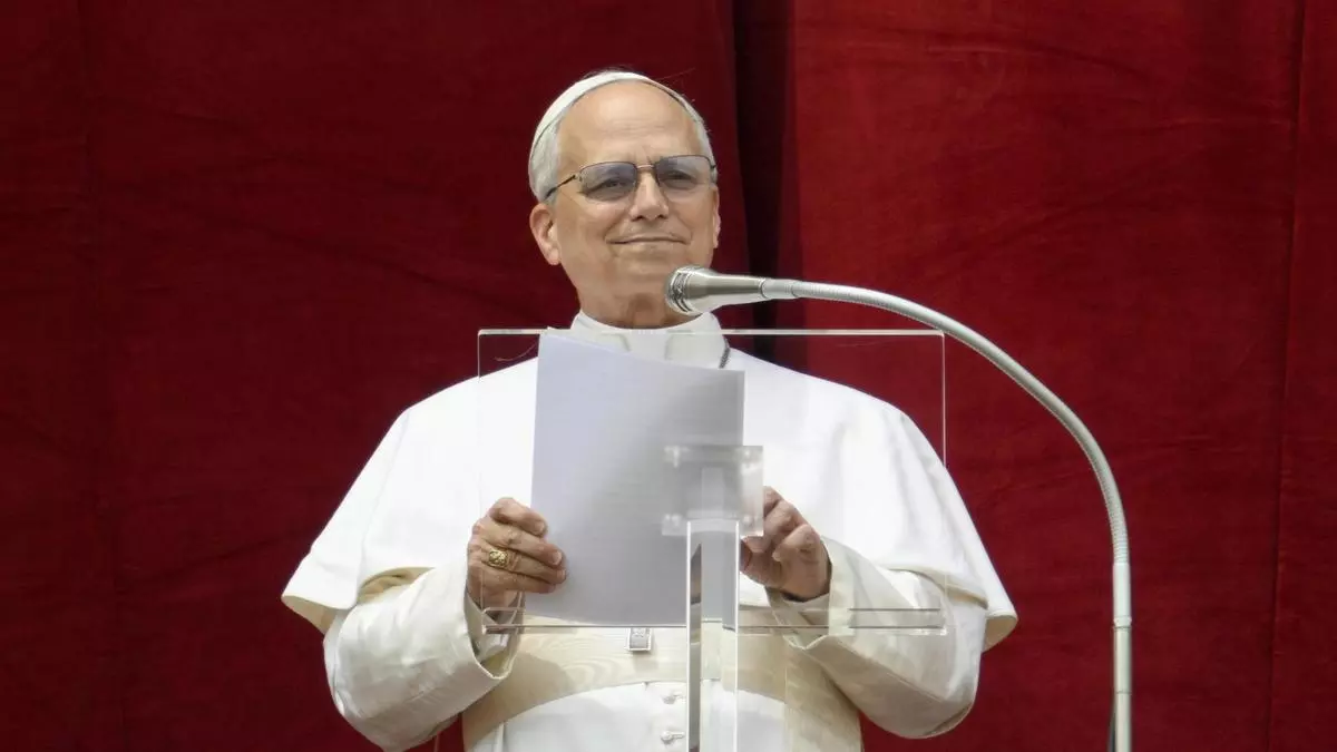 El papa León XIV expresa su esperanza de paz en Ucrania y Gaza en su primer discurso dominical
