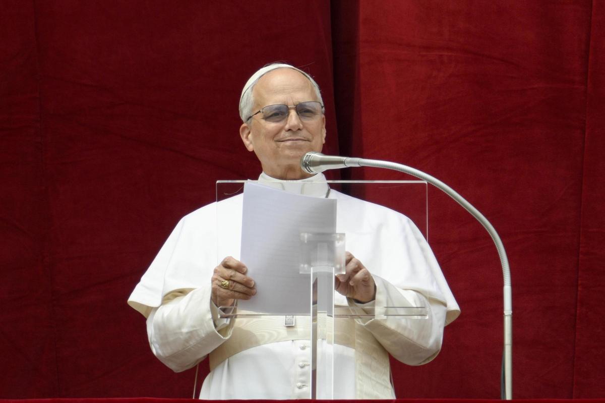 El papa León XIV expresa su esperanza de paz en Ucrania y Gaza en su primer discurso dominical
