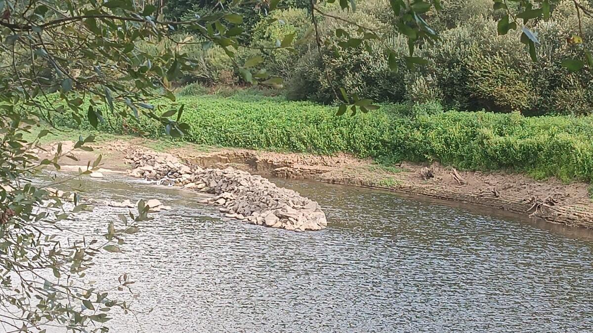 Pesqueira de Pazos, en el río Tambre, entre Negreira y Brión