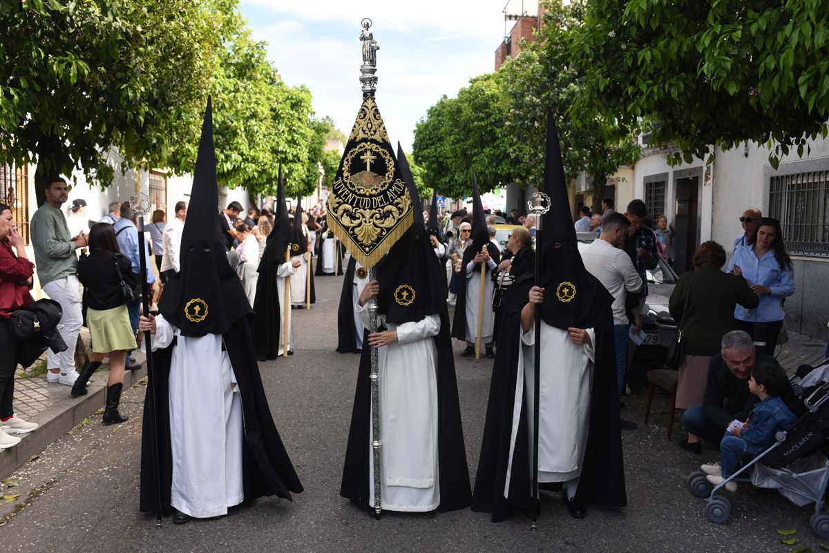 La hermandad del Amor, en imágenes