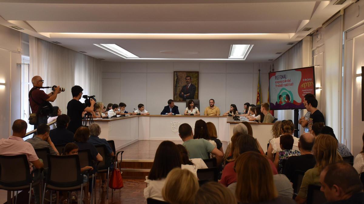 Una sesión del Consell de Xiquets i Xiquetes.