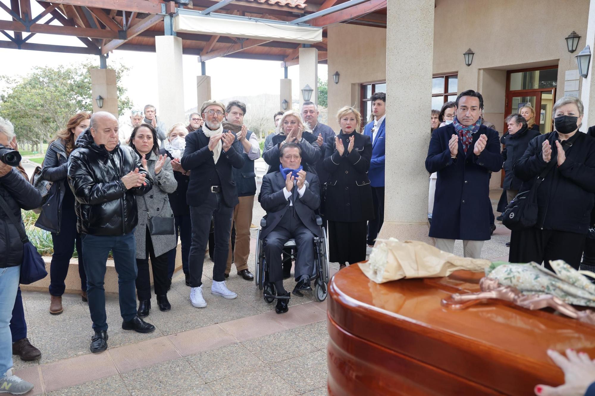Todas las imágenes del funeral de Arévalo
