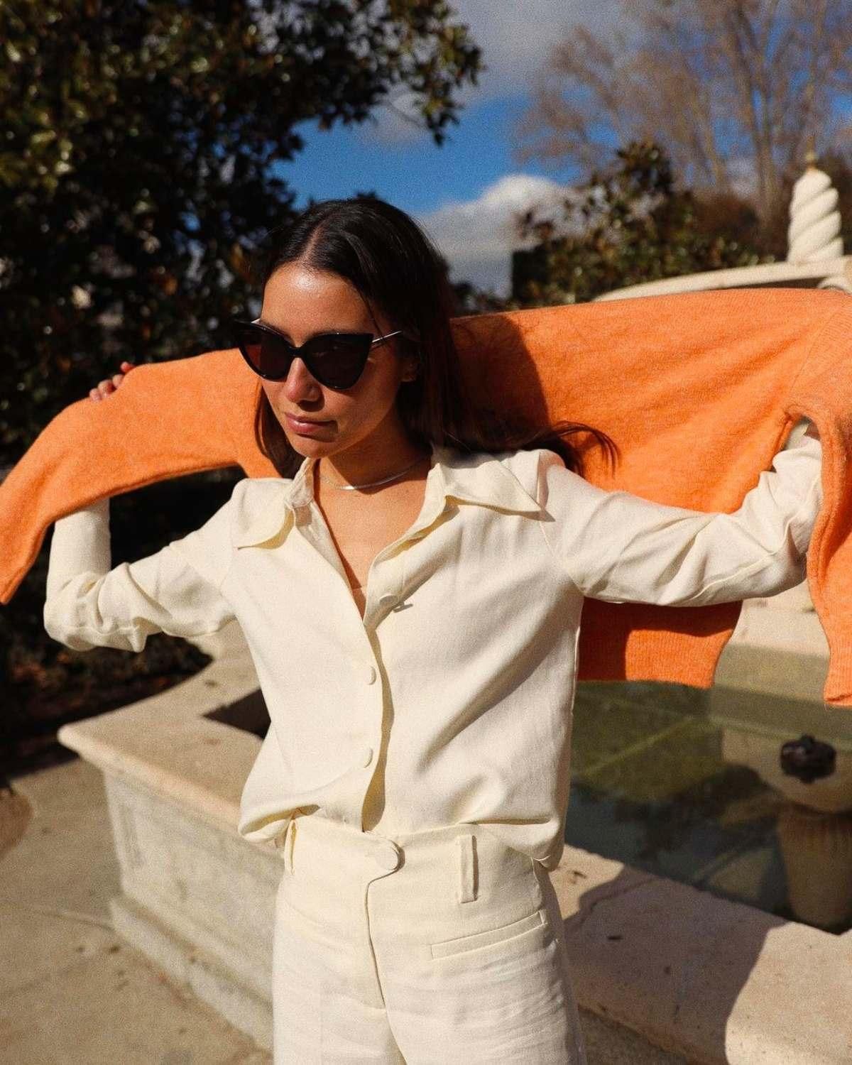 Melissa Villarreal con un 'total look' de Mango