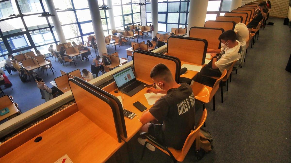 Estudiantes en la UJI