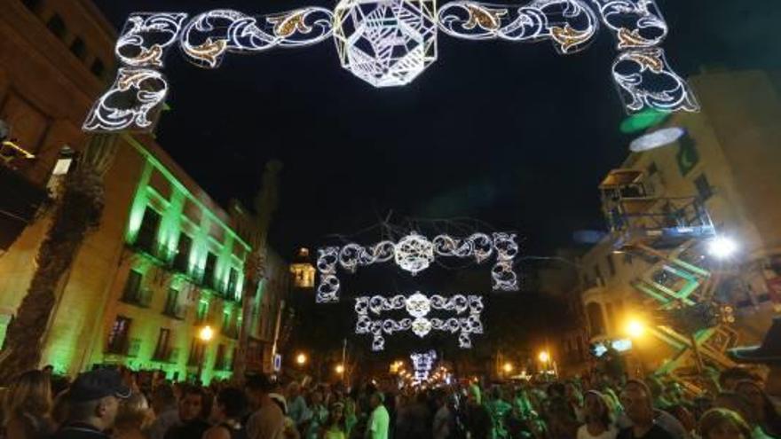 Alumbrado  Color y luz en las calles de Elche