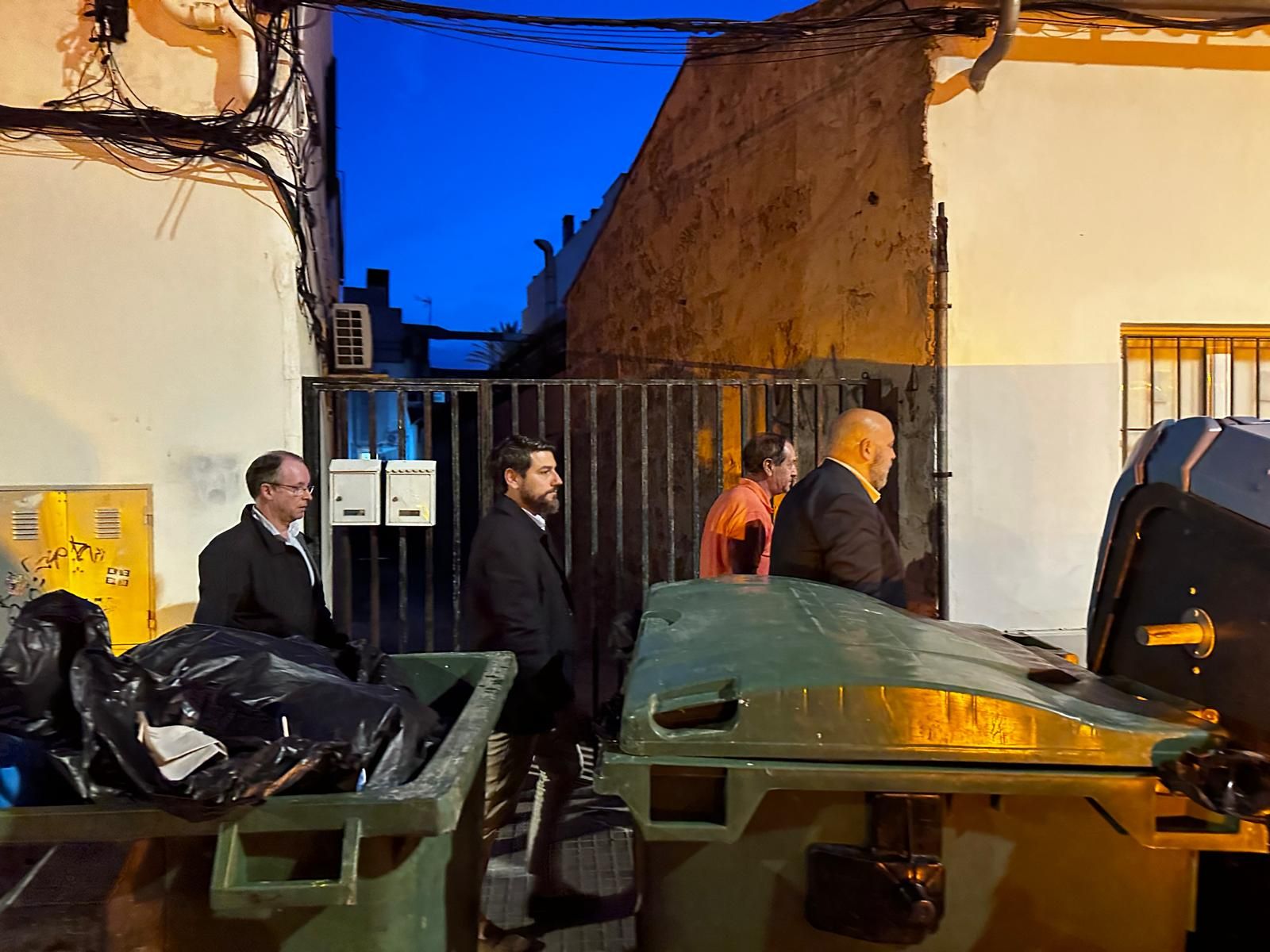 Al menos un fallecido y un herido muy grave tras derrumbarse una planta de un edificio de Playa de Palma