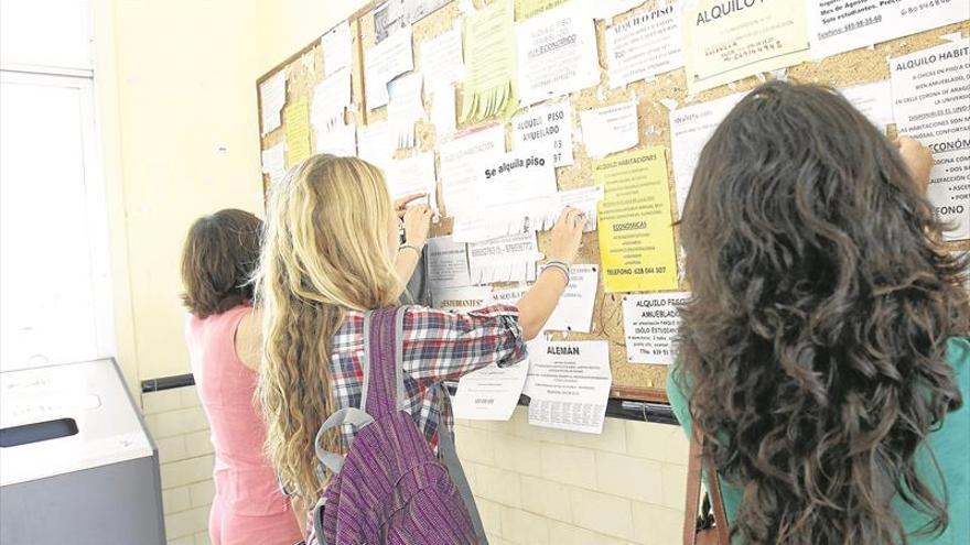 Una bolsa facilitará viviendas y contratos a jóvenes estudiantes en Cáceres