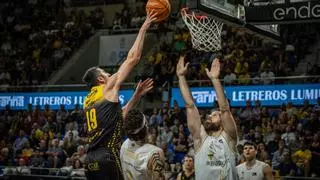 El Burgos pone el ritmo, pero el CB Canarias se lleva la victoria