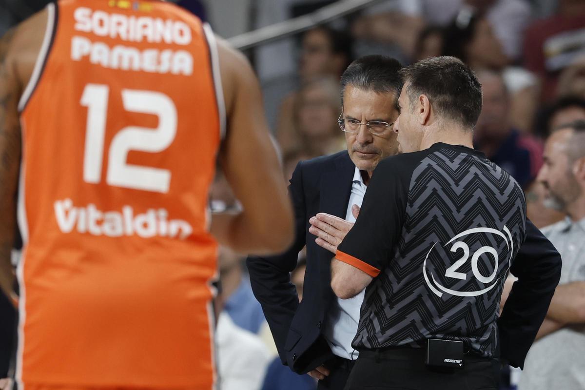 Pedro Martínez se mostró muy crítico con las decisiones arbitrales en los minutos finales