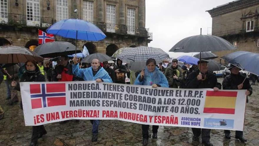 Un momento de la manifestación de ayer en Santiago.. // Xoán Álvarez