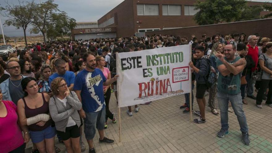 Una de las manifestaciones realizada por los padres en las últimas semanas