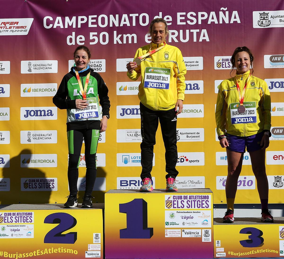 Podio femenino 50 K