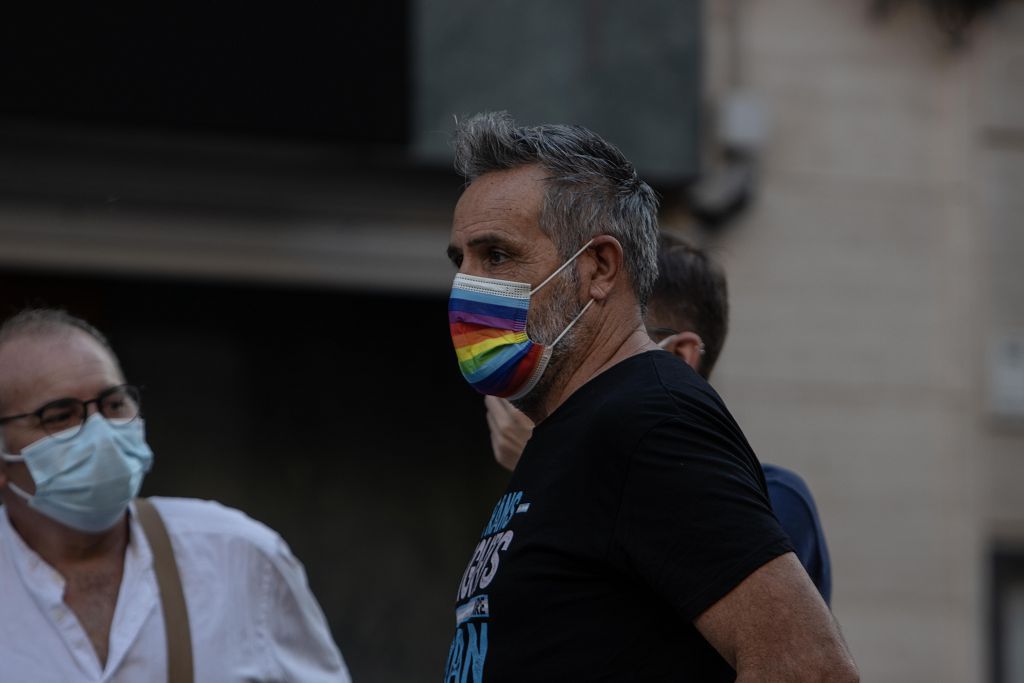 Imágenes de la protesta contra la LGTBI fobia en Cartagena