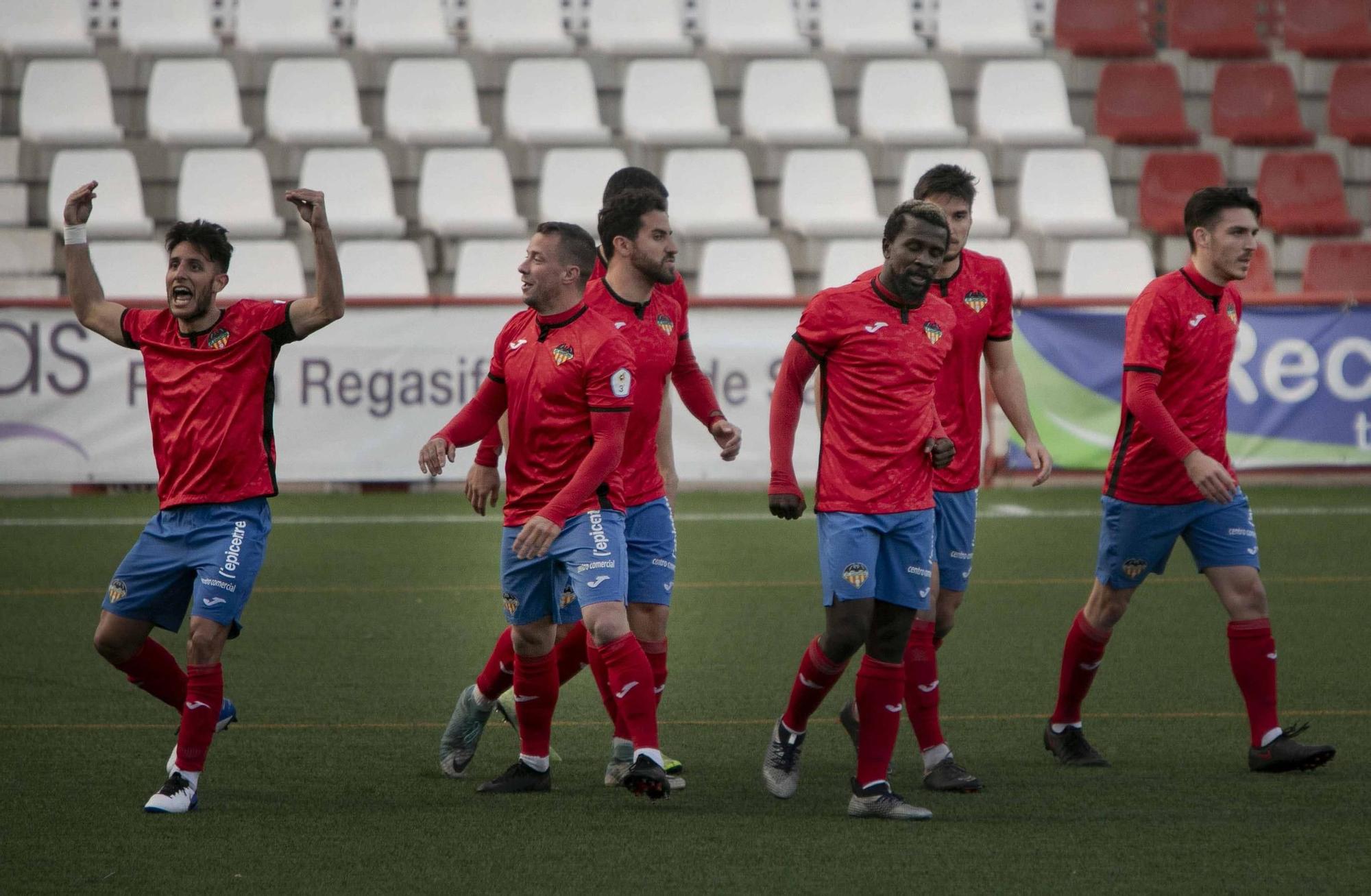 Empate entre el Atlético Saguntino y el CD Acero, en un inusual  derbi, con el Saguntino como local en el Fornás.