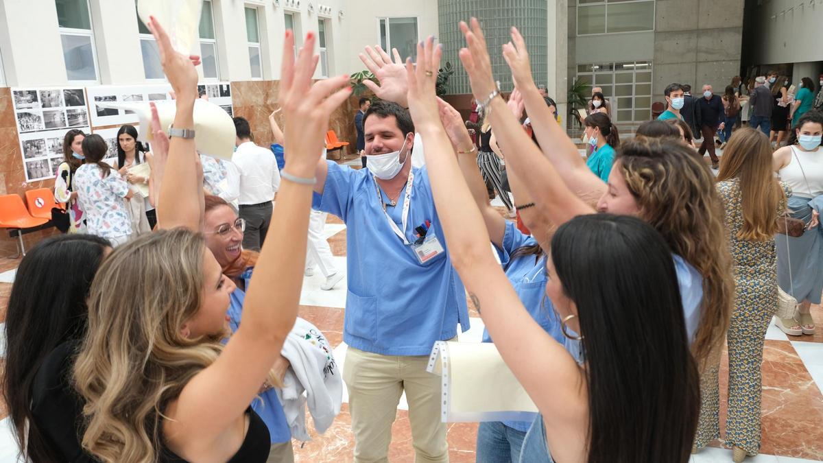 Residentres que terminaron su formación el pasado curso en el Hospital de Alicante