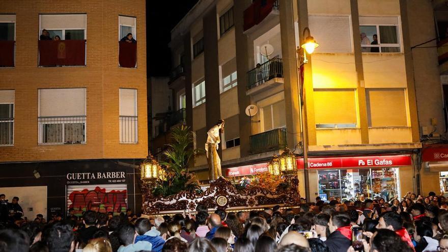 Las mejores imágenes de la noche del Paso Encarnado en Lorca.