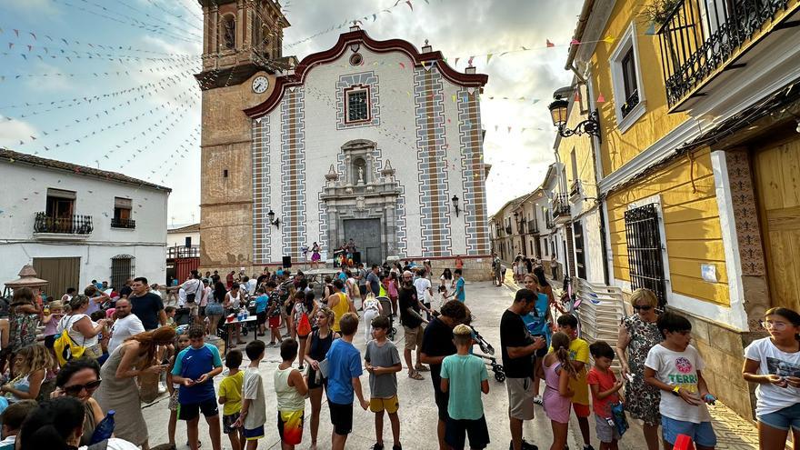 Petrés encara la recta final de sus fiestas infantiles más longevas