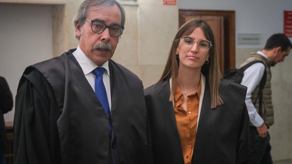 Enrique González de Vallejo y Alicia Díaz, abogados del procesado.