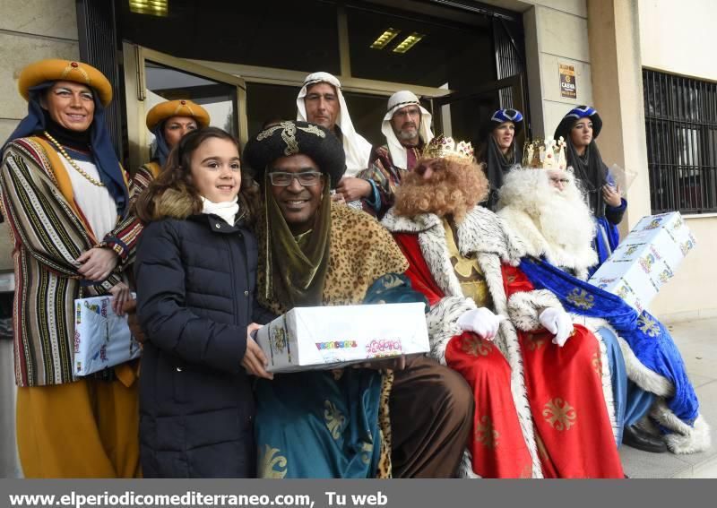 Los Reyes Magos repartieron regalos e ilusiones en Castellón