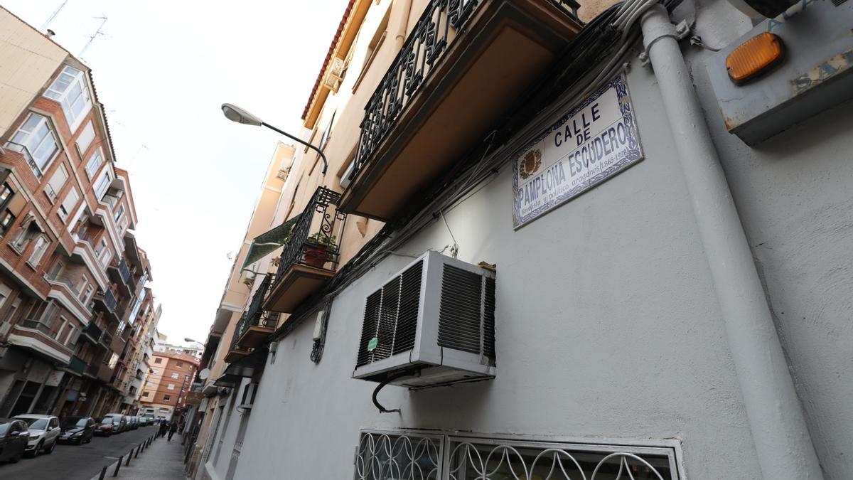 Una de las agresiones sexistas tuvo lugar en un domicilio de la calle Pamplona Escudero.