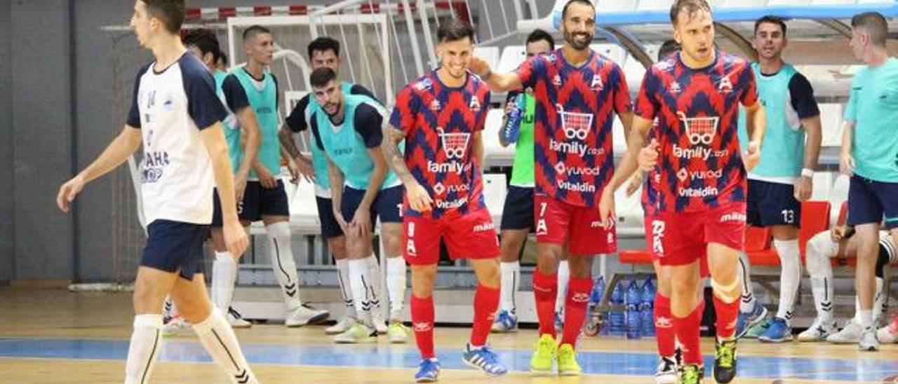 Los jugadores del Alzira FS celebran un gol.  | ALZIRA FS