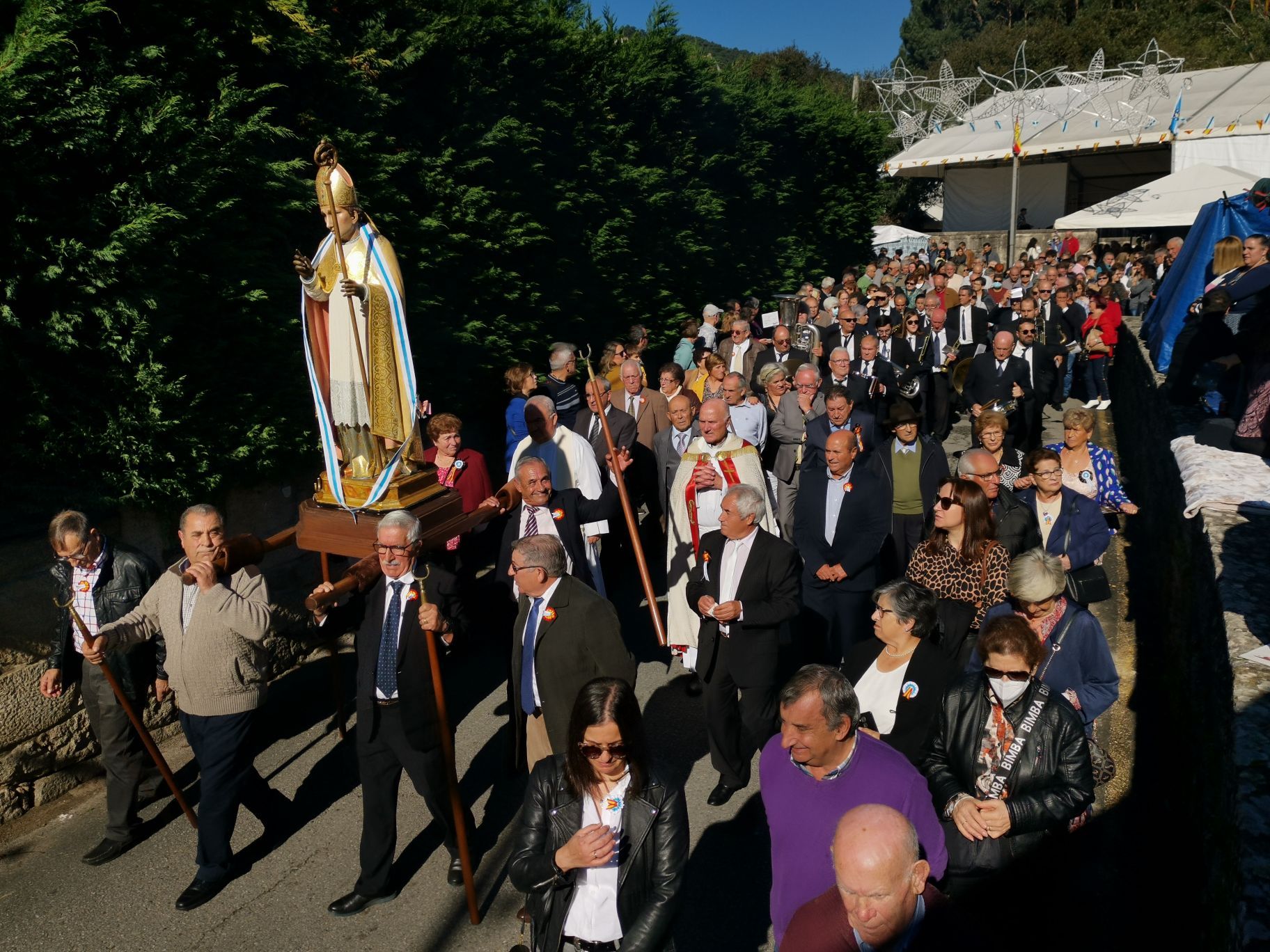 Fe y comida arropan al San Martiño en Moaña