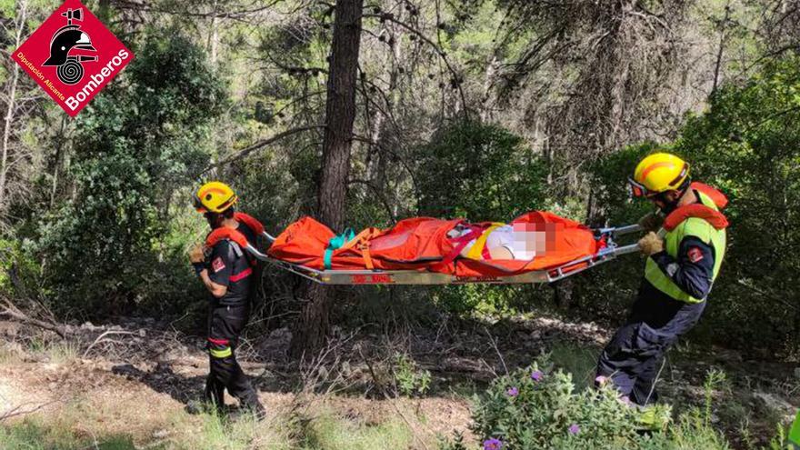 Rescatan a dos senderistas lesionadas en la Font Roja y el Puig Campana