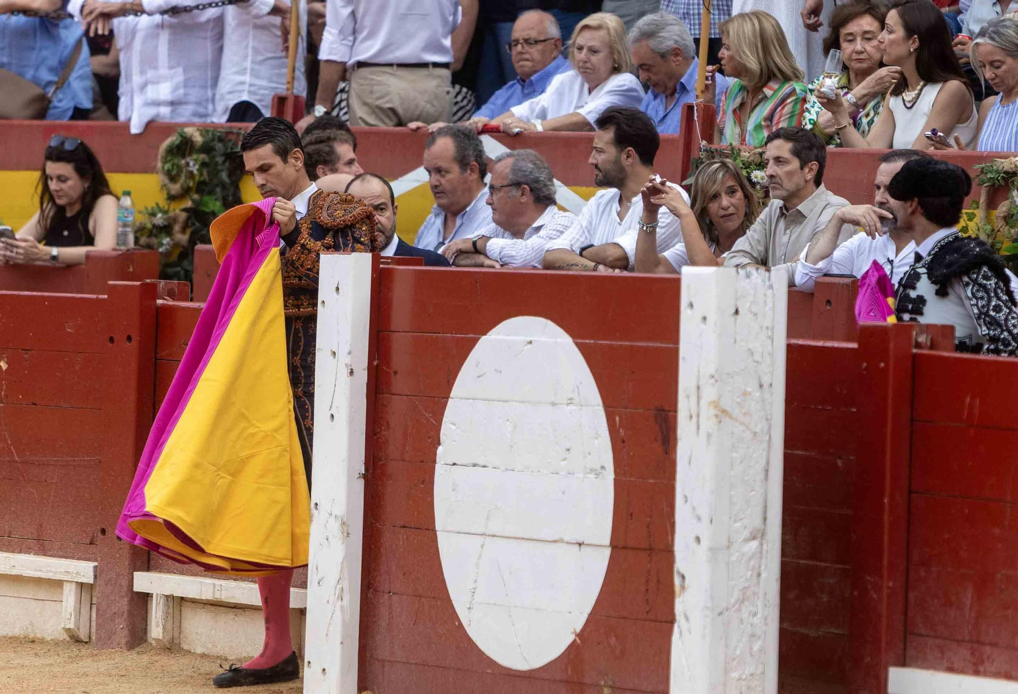 Manzanares, Roca Rey y Navalón no defraudan en la Feria de Hogueras 2025