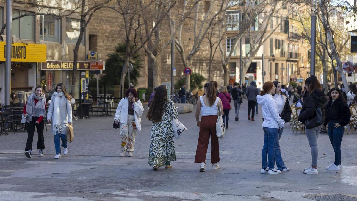 Los promotores recomiendan a los jóvenes recuperar la mentalidad del ahorro para acceder a un piso.