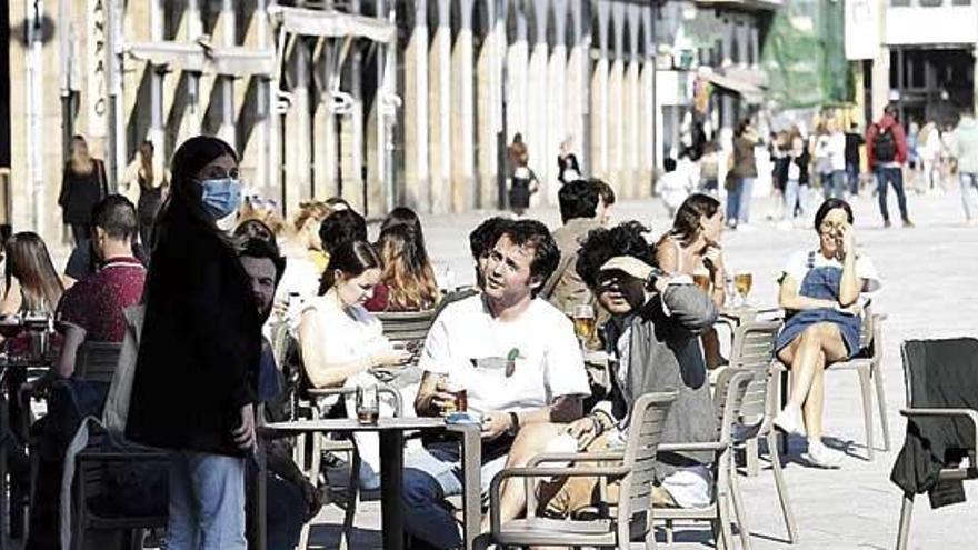 Terrazas en A Coruña tras el inicio de la desescalada.