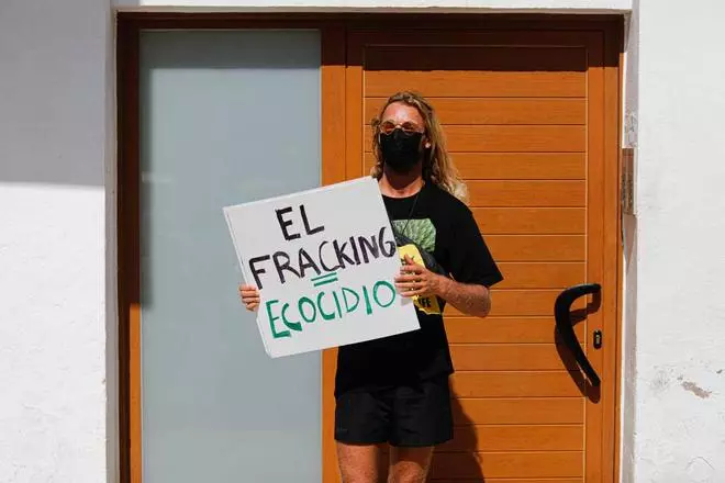Extinction Rebellion pide al BBVA que no financie el 'fracking'