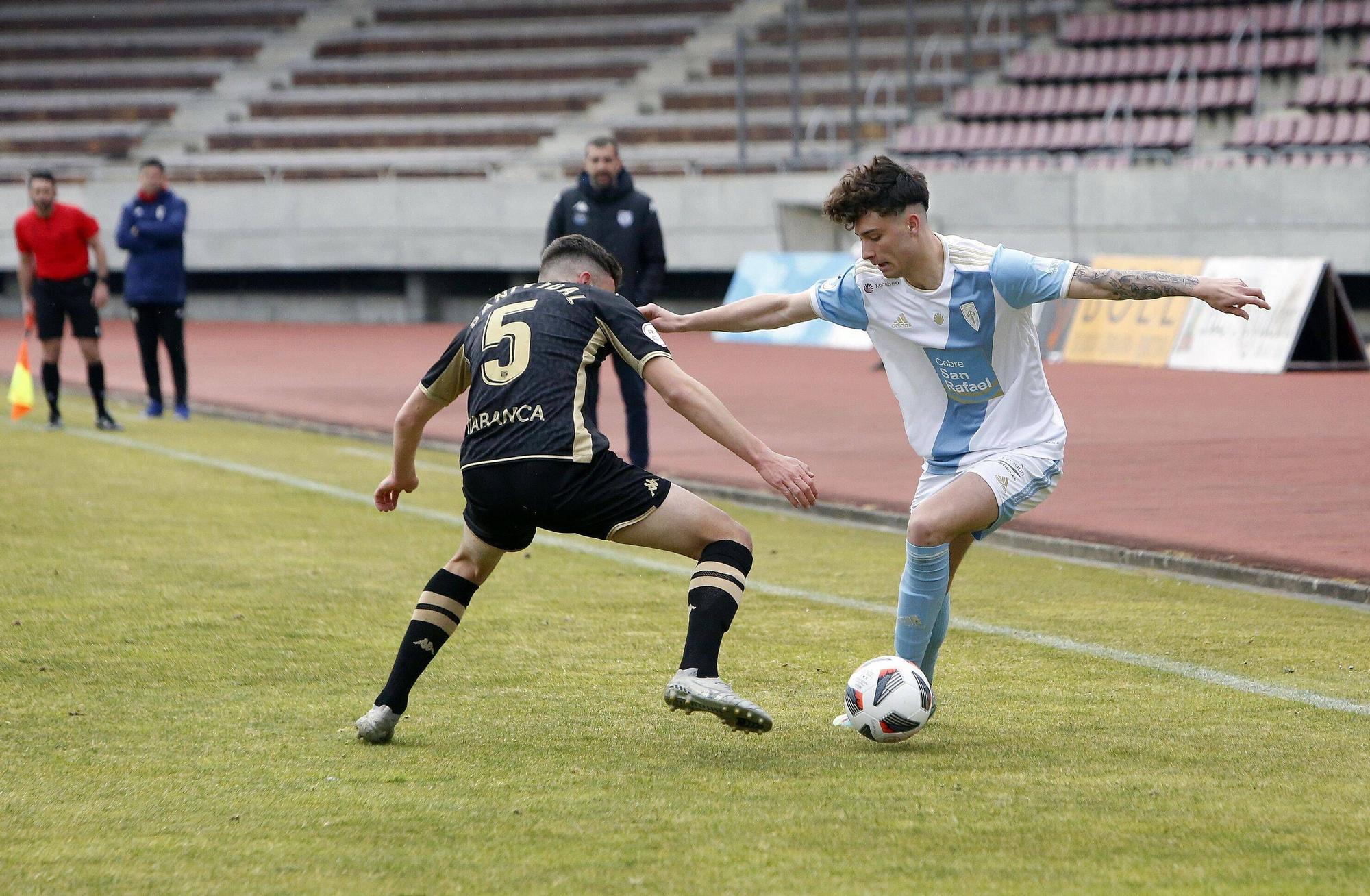 Las imágenes del partido del Compostela contra el Polvorón C.F.