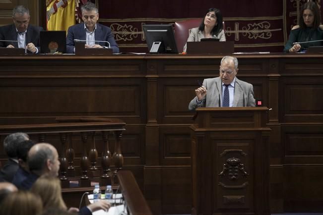 19/01/2017.CANARIAS.Pleno del Parlamento de Canarias..Fotos: Carsten W. Lauritsen